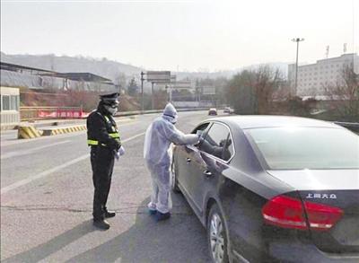 日夜堅(jiān)守，他們的“抗疫十二時辰”