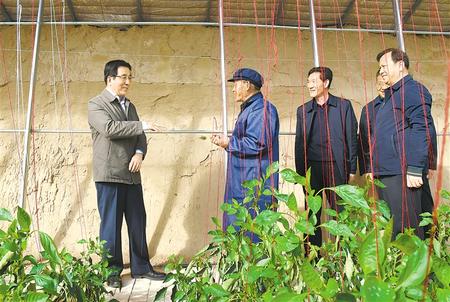 林鐸在武威調(diào)研指導(dǎo)工作時強調(diào) 精準推進復(fù)工復(fù)產(chǎn)全力攻克貧困堡壘 堅決打贏全面建成小康社會收官之戰(zhàn)