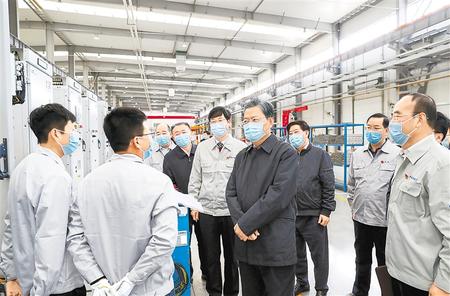 趙樂際在甘肅調(diào)研時(shí)強(qiáng)調(diào) 緊緊圍繞統(tǒng)籌疫情防控和經(jīng)濟(jì)社會發(fā)展決策部署跟進(jìn)監(jiān)督保障落實(shí)