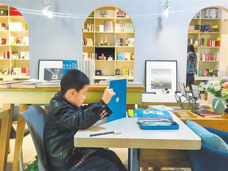 【世界讀書日 特刊】小書店：點亮心靈的燈（圖）