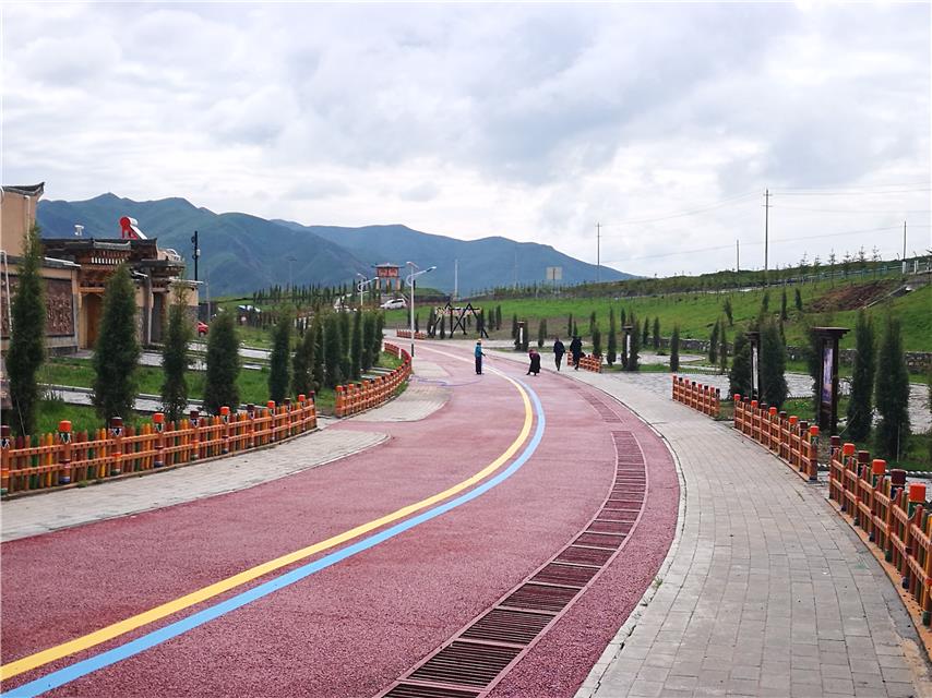 甘肅甘南州夏河縣安果村：吃上“旅游”飯，安心奔小康