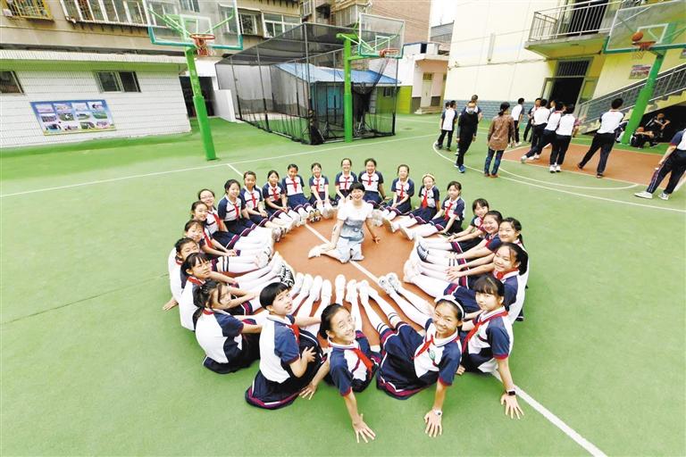 我們畢業(yè)啦！