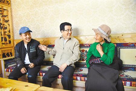 林鐸在甘南州調(diào)研指導工作時強調(diào) 鞏固提升脫貧成果 用心守護綠水青山 讓藏區(qū)群眾過上更加幸福美好的生活