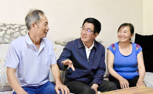 林鐸在隴南調(diào)研農(nóng)村人居環(huán)境整治和美麗鄉(xiāng)村建設工作