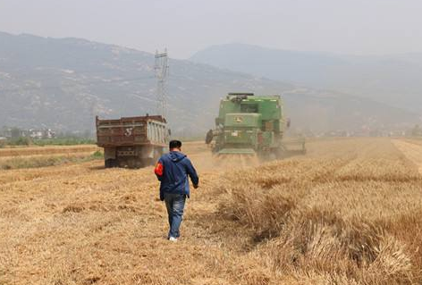 蘭州農(nóng)機安全監(jiān)理確?！叭摹卑踩a(chǎn)