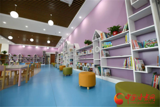蘭州新區(qū)圖書館投入試運行 填補(bǔ)區(qū)域空白推進(jìn)全民閱讀