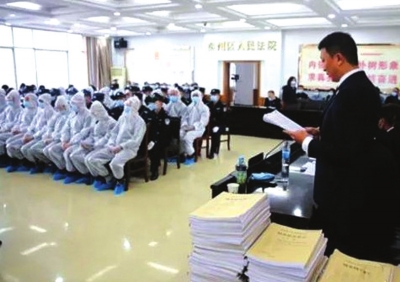 天水秦州區(qū)開審18人涉惡案 被控涉嫌敲詐勒索、尋釁滋事、開設(shè)賭場等