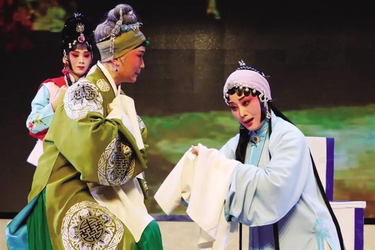 “春綠隴原·圓夢小康”冬春文化惠民演出季 省隴劇院精品折子戲?qū)鲎哌M紅古區(qū)