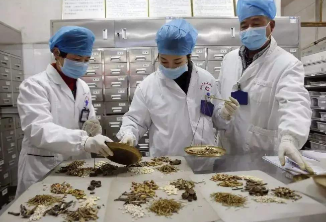 新冠肺炎疫情人物同防市民如何做？請看這里！