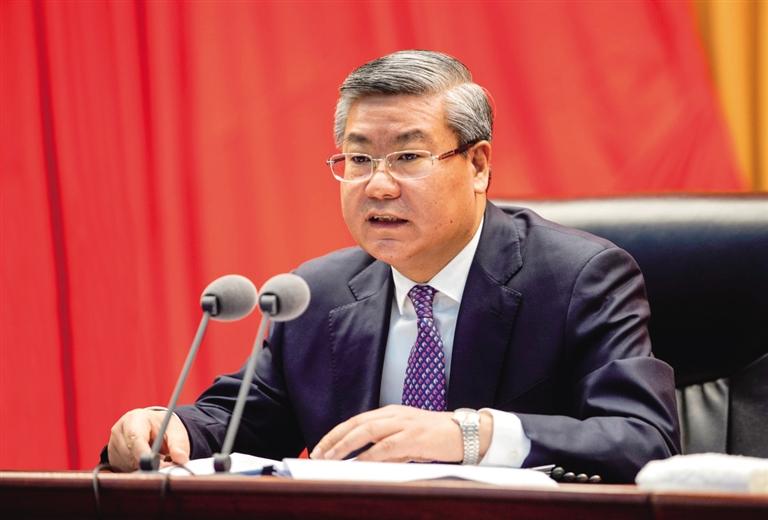 蘭州市委十三屆十四次全會(huì)暨市委經(jīng)濟(jì)工作會(huì)議召開(kāi) 李榮燦張偉文講話 張建平李宏亞等出席