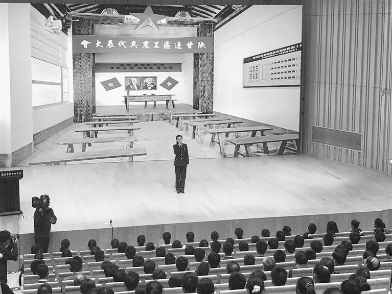 蘭州市開(kāi)展“學(xué)黨史、頌黨恩、跟黨走”紅色文化進(jìn)校園活動(dòng)