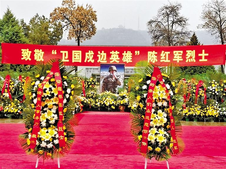 又是一年清明時(shí) 金城嗚咽祭英魂 “紅軍，我們看你來(lái)了！”