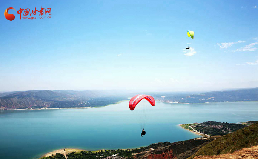 【五一游甘肅】這個(gè)五一，我在宛若游龍繞山行的黃河畔等你