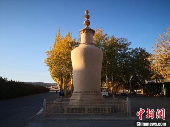 圖為2020年11月，沐浴在晨光中的莫高窟道士塔。(資料圖) 馮志軍 攝