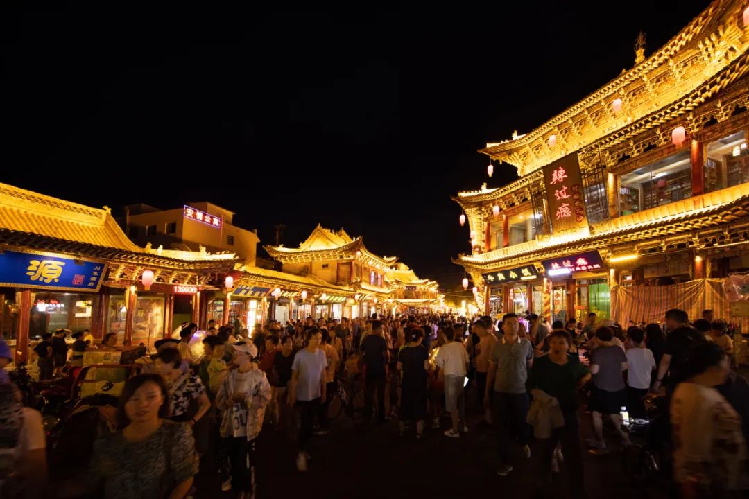 古風(fēng)、華美、浪漫、美味……現(xiàn)實(shí)版“清明上河圖”，就在這里！