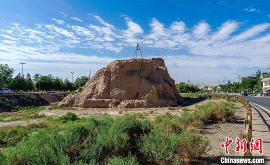 圖為沙州郡城遺址公園古遺址?！⊥醣筱y 攝