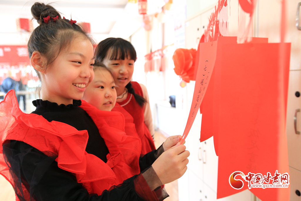 【網(wǎng)絡中國節(jié)·元宵】甘肅嘉峪關(guān)：其樂融融慶元宵