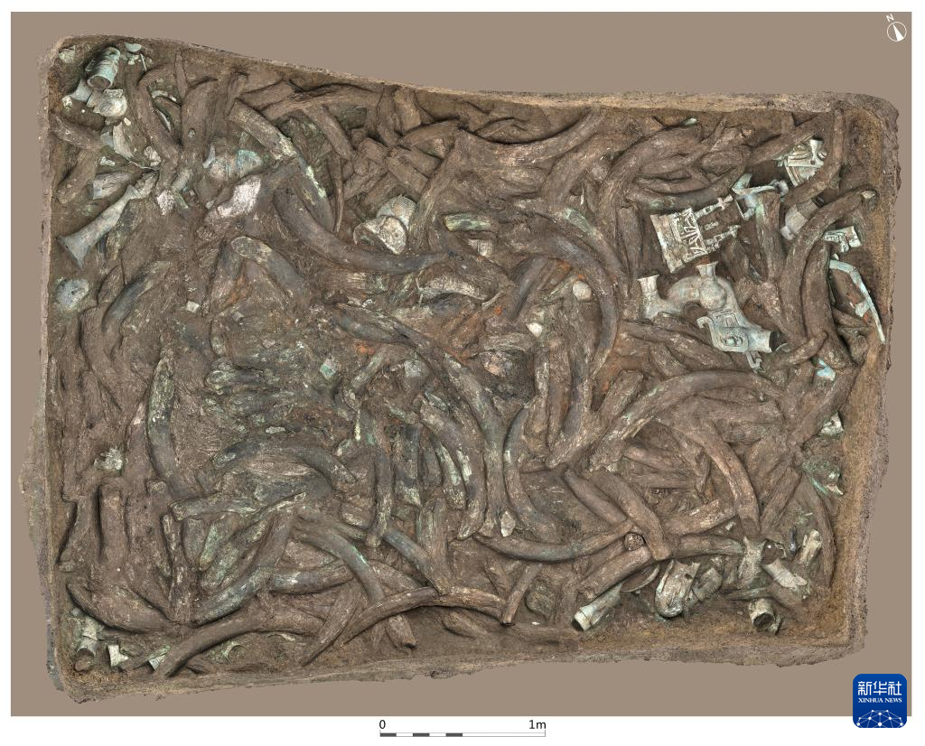 四川廣漢市三星堆商代遺址八號(hào)坑（資料圖）。